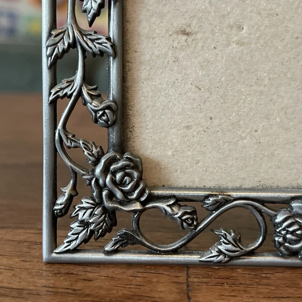 Vtg DECOREL Ornate Silver Tone Double Mini Frame Rose Floral Couples 1.75x2.5‎